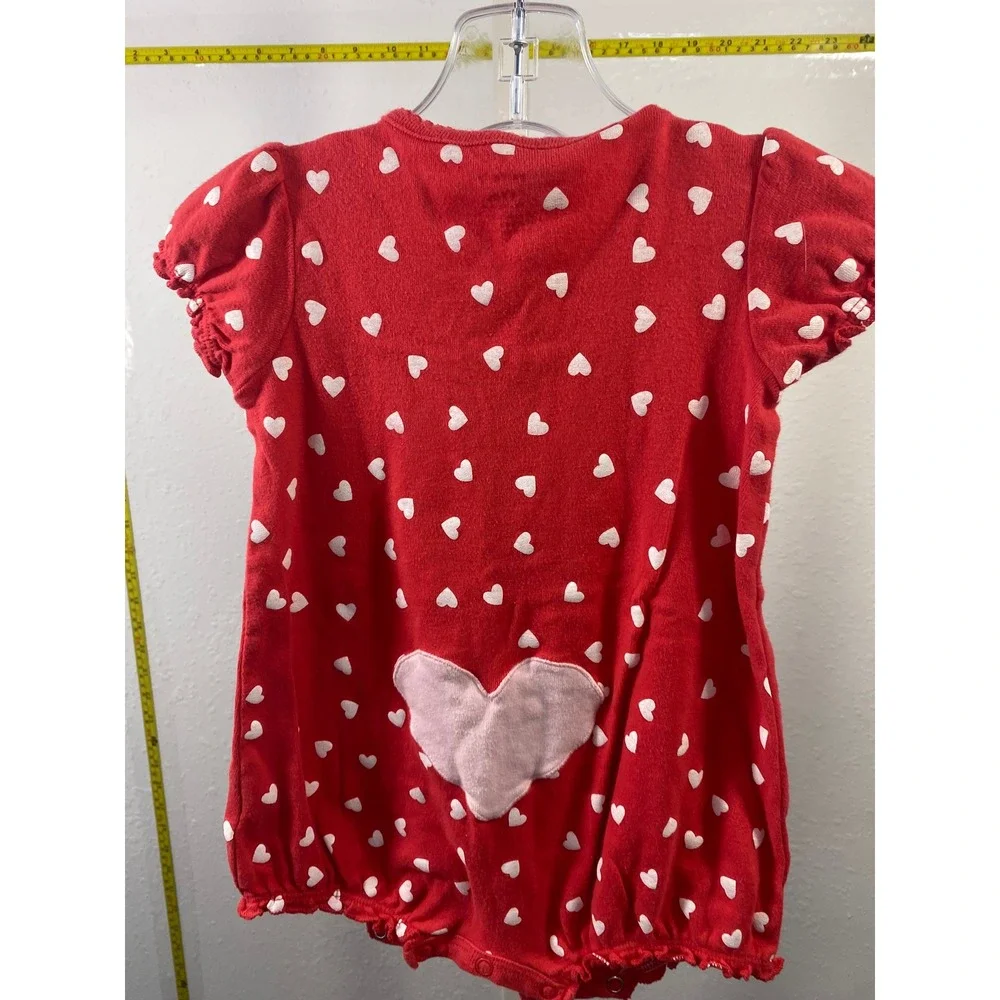 Carters Baby Girl Red Heart‎ Print Bubble Romper 12M Short Sleeve Snap Front